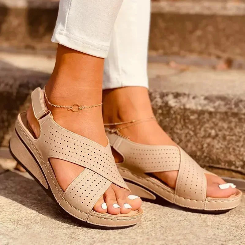 Peep Toe Retro Shoes with Thick Bottom Sandals