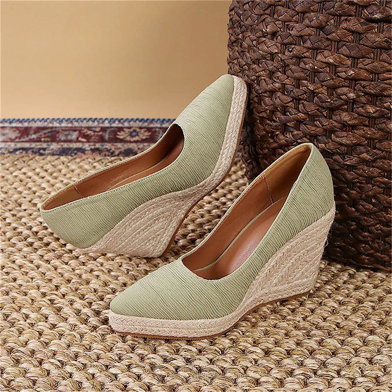 New Pointed Toe Wedge